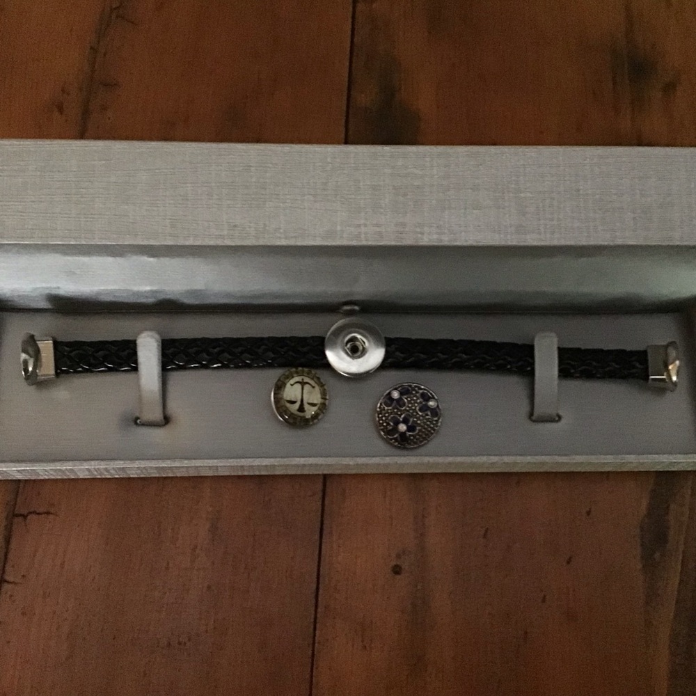 *NWOT*Leather Magnetic Clasp Charm Bracelets - Picture 5 of 9